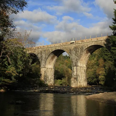 Jacob's Well Bed and breakfast