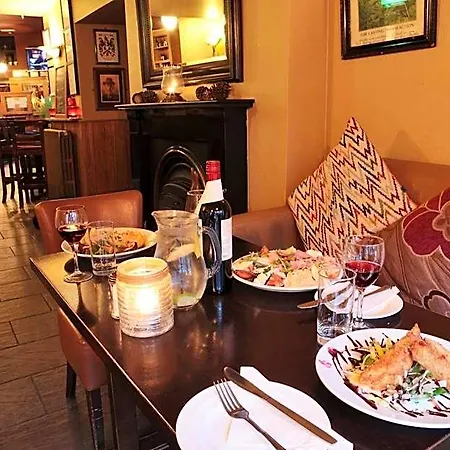 Jacob's Well Guest house 3*