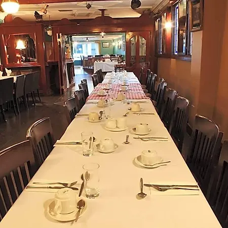 Jacob's Well Guest house 3*