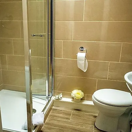 Guest house Jacob's Well 3*