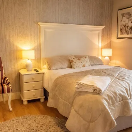 Jacob's Well Bed & Breakfast 4*